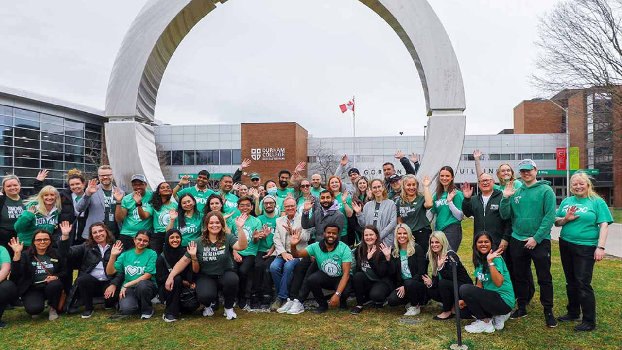 Trải nghiệm du học Durham College với cộng đồng sinh viên quốc tế năng động tại GTA, Ontario.