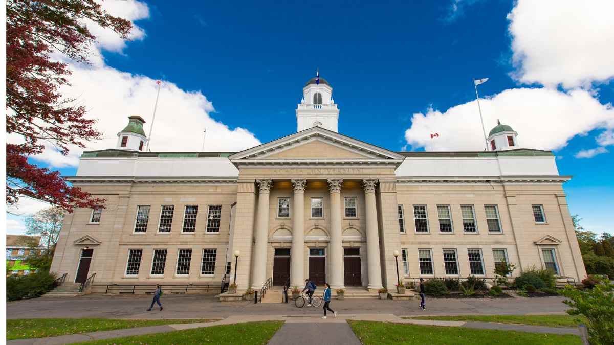 Du học Acadia University tại Nova Scotia, 'Harvard thu nhỏ' của Canada.
