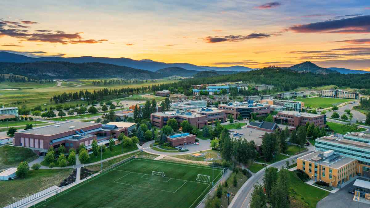 Du học Okanagan College tại Kelowna, BC, giữa lòng thung lũng Okanagan xinh đẹp, trung tâm công nghệ bùng nổ.