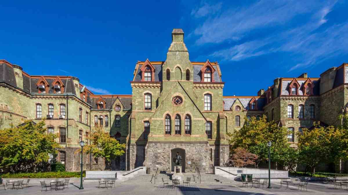 Du học University of Pennsylvania, chinh phục đại học Ivy League và Wharton School #1 thế giới.
