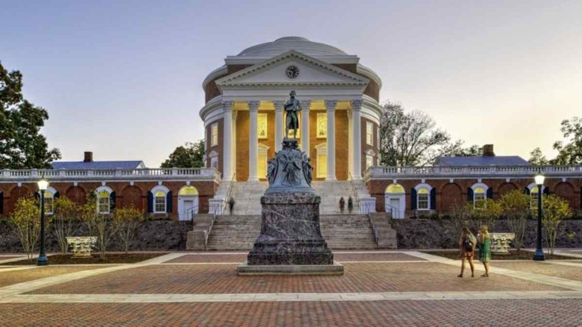 Du học University of Virginia, đại học Public Ivy #3 Mỹ và là Di sản Thế giới UNESCO.