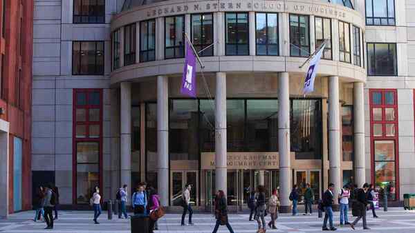 New York University 1 Khuôn viên đô thị độc đáo khi du học New York University.