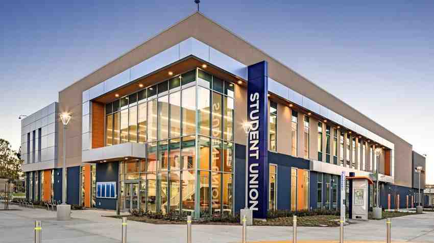 Study at Orange Coast College California, the premier transfer pathway to top US universities.