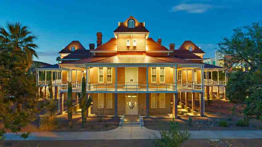 Study at University of Arizona - #1 NASA partner and Global Wildcat scholarships.