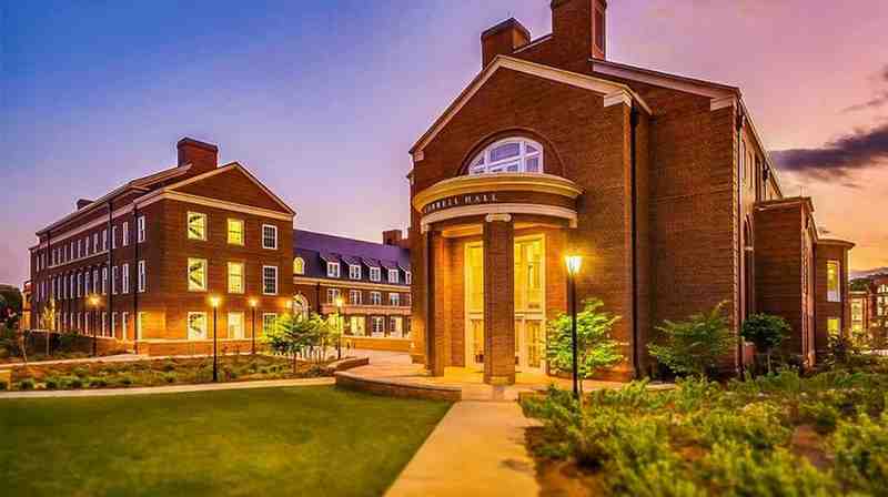 Toàn cảnh khuôn viên University of Georgia tại Athens