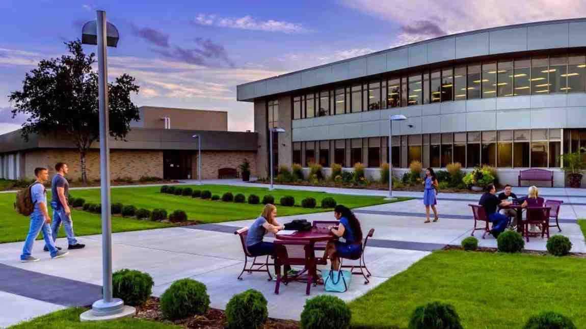 Thông tin du học Fox Valley Technical College tại bang Wisconsin Hoa Kỳ