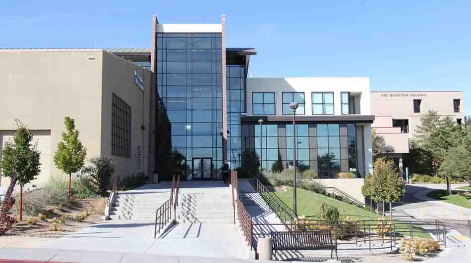 Study Abroad TMCC in Reno, Nevada - 2+2 Pathway to UNR 2026